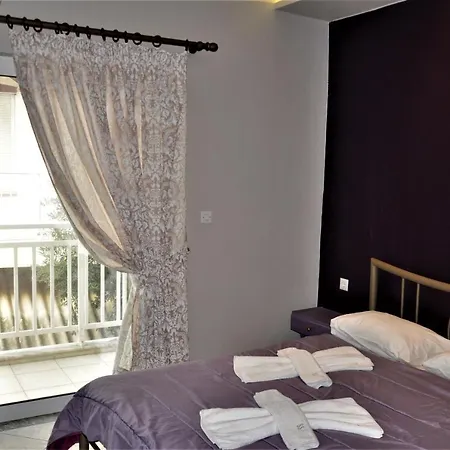 招待所 In Studio - For 4 People In Limenaria, Only Five Minutes Away From Center *